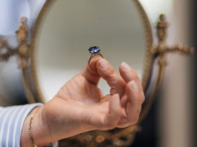 Schmuck mit Charakter, geschaffen für besondere Momente im Leben.