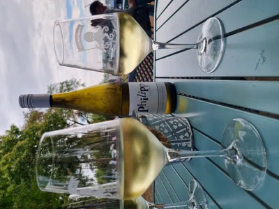Das ist die Beschreibung des Bildes für die Location im Rheingau. Wein, Location, Hochzeit. Perfekt