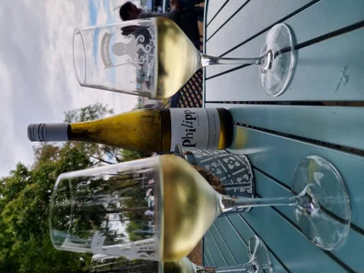 Das ist die Beschreibung des Bildes für die Location im Rheingau. Wein, Location, Hochzeit. Perfekt