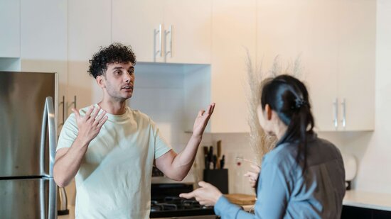 Warum Ehekrisen oft der Wendepunkt sind und wie Paare daraus neue Nähe und Stabilität entwickeln. Warum Ehekrisen oft der Wendepunkt sind und wie Paare daraus neue Nähe und Stabilität entwickeln.